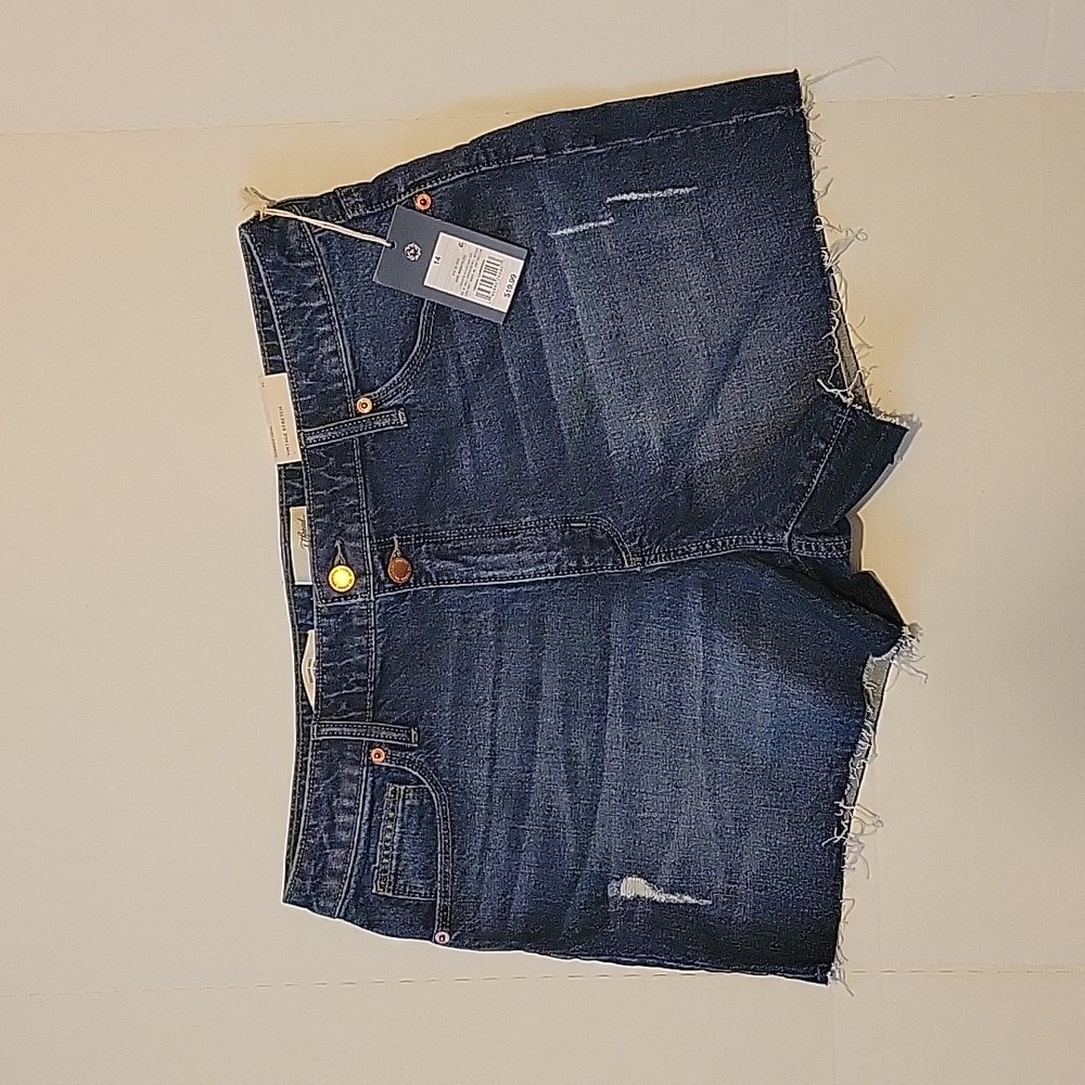 Universal Thread size 14 dark wash midi short